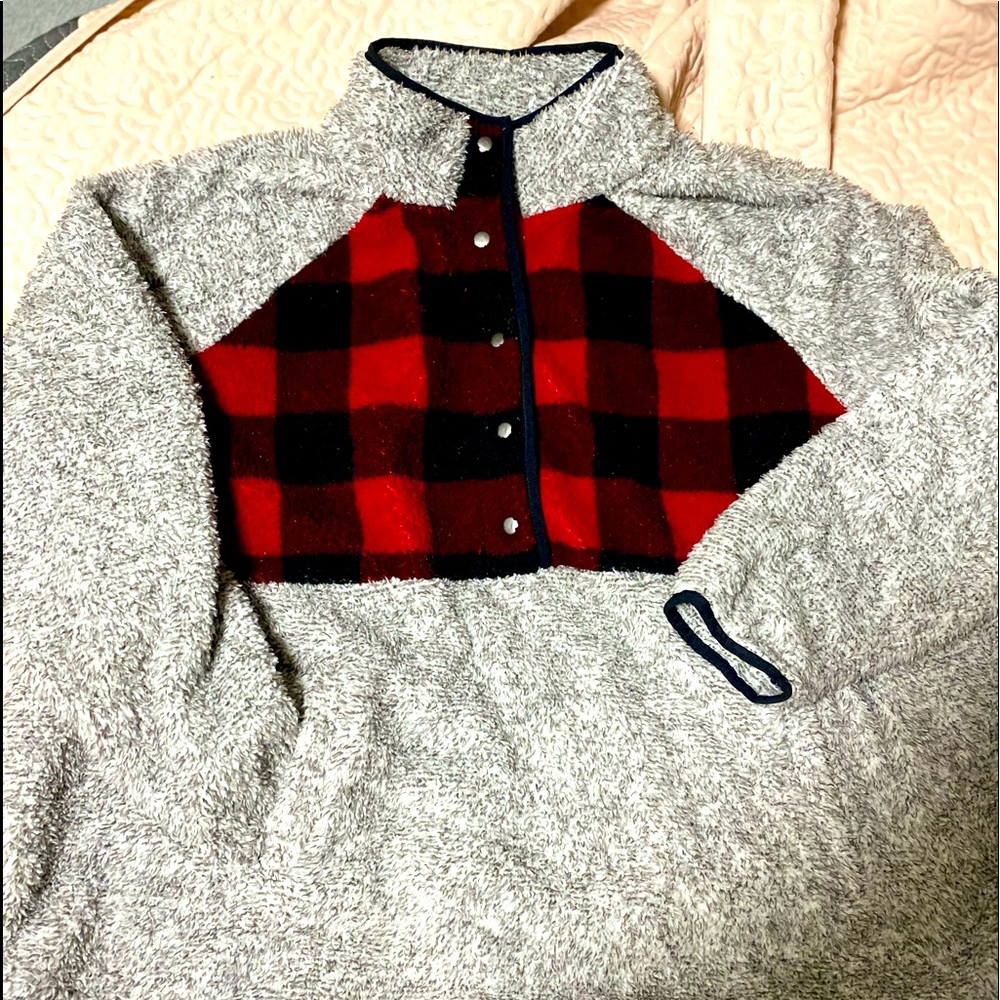 Gray buffalo plaid Sherpa